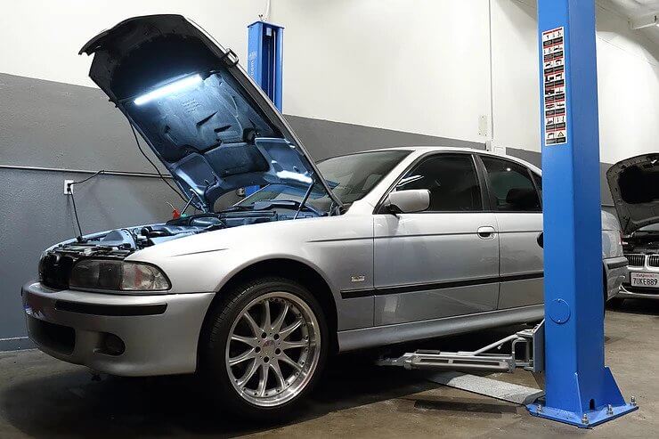 1998 BMW 528i 120,000 Mile Service with Motul & Red Line Synthetic Fluids