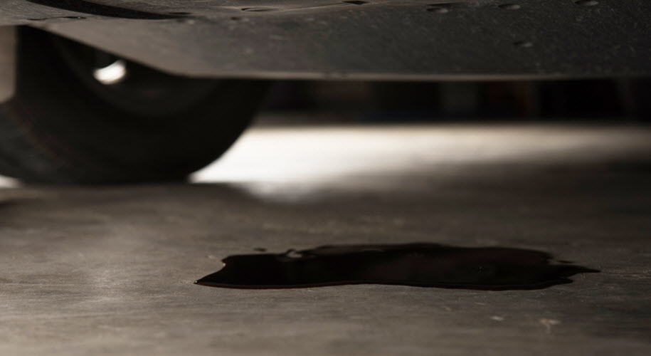 Why it’s Not Advisable to Drive Your Porsche with an Oil Leak
